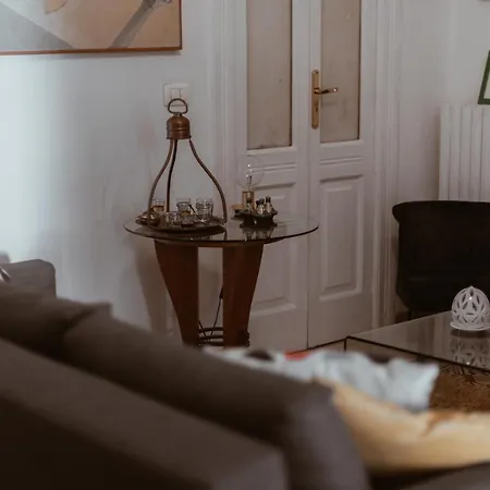 Casa Di Habibi *